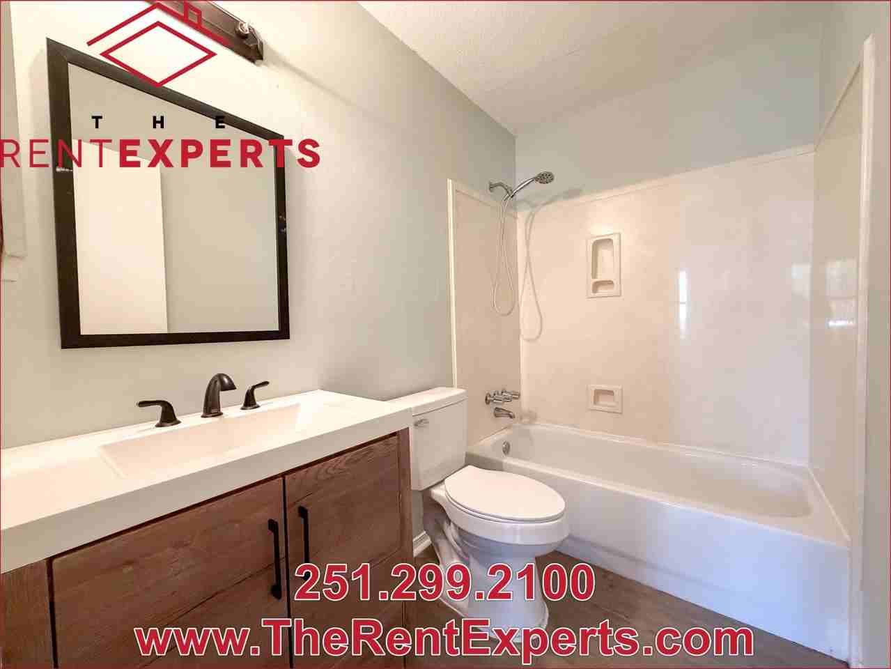 784 Trailwood Dr E #1 - Photo 4 of 24