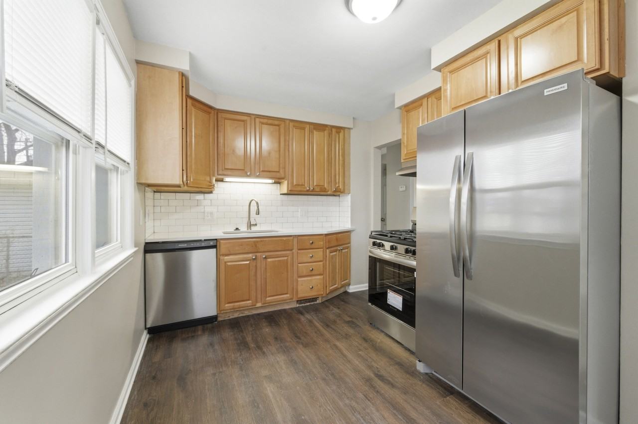 3360 Edgeworth St #1 - Photo 2 of 14