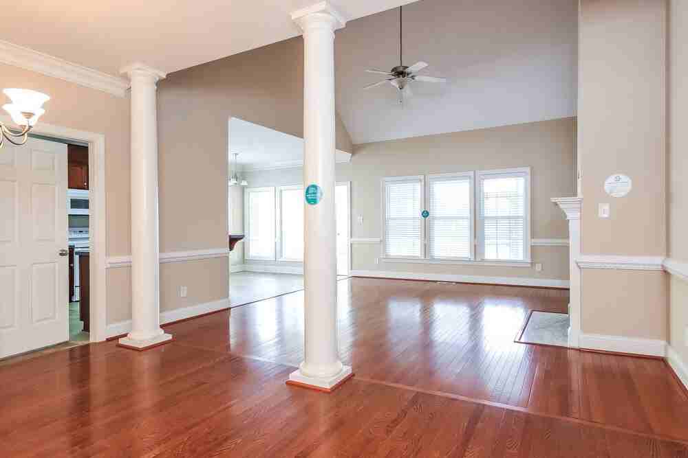 2012 Watsonia Dr - Photo 6 of 17