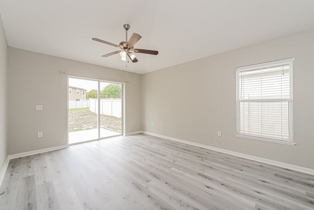 433 Hammerstone Ave - Photo 5 of 16