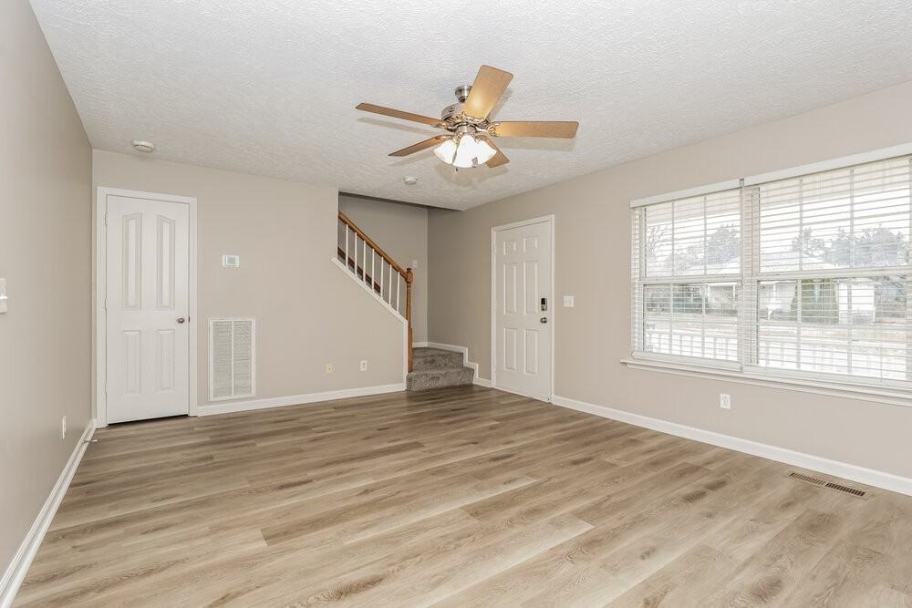 1711 Luton Dr - Photo 4 of 17