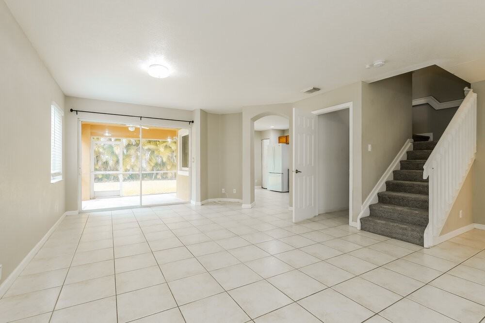 6168 Whalton St - Photo 4 of 17