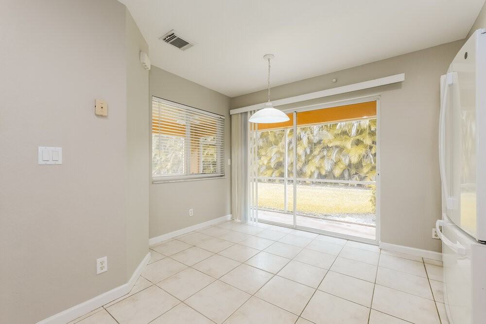 6168 Whalton St - Photo 6 of 17
