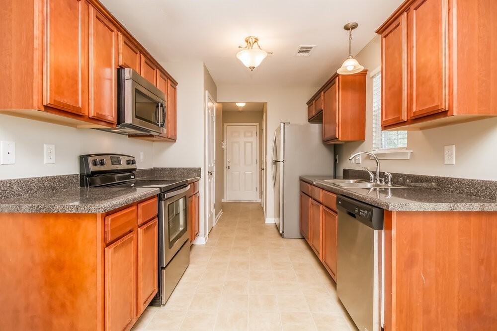 9204 Thomason Trl - Photo 6 of 15