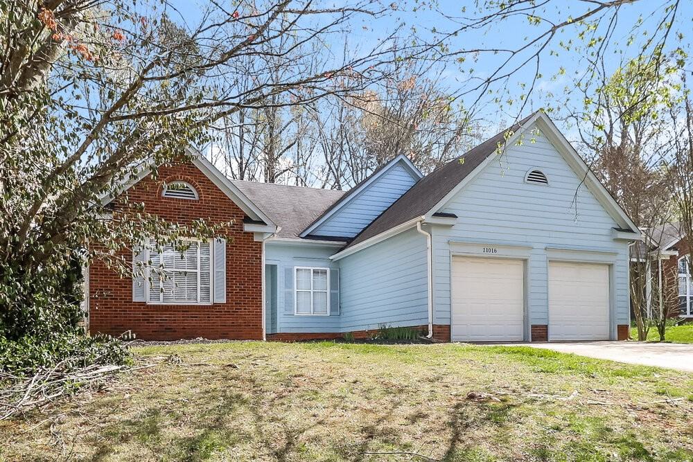 11016 Pale Hickory Ln - Photo 3 of 16