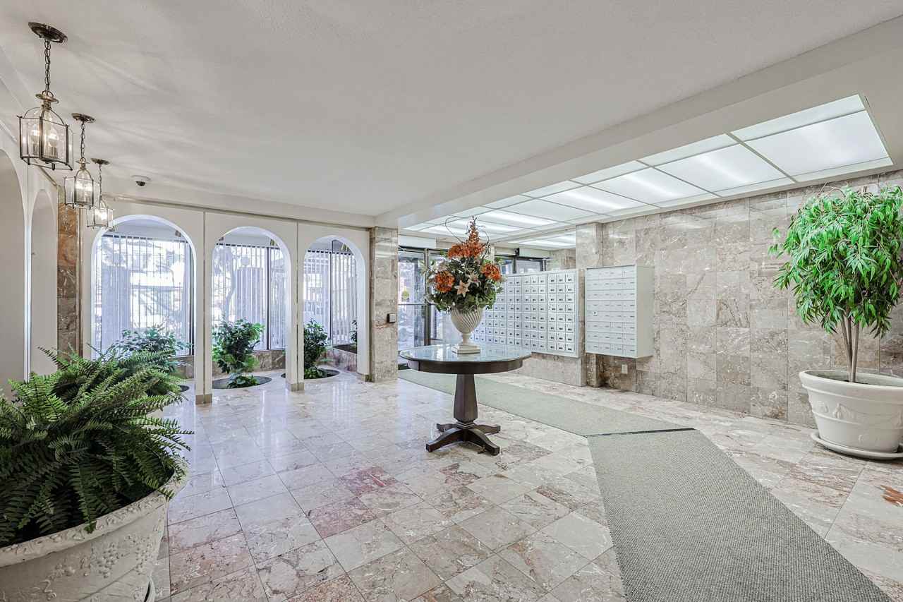 Iron Gate Manor - Photo 6 of 50