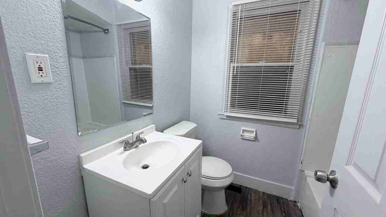 18703 Waltham St #1 - Photo 4 of 22