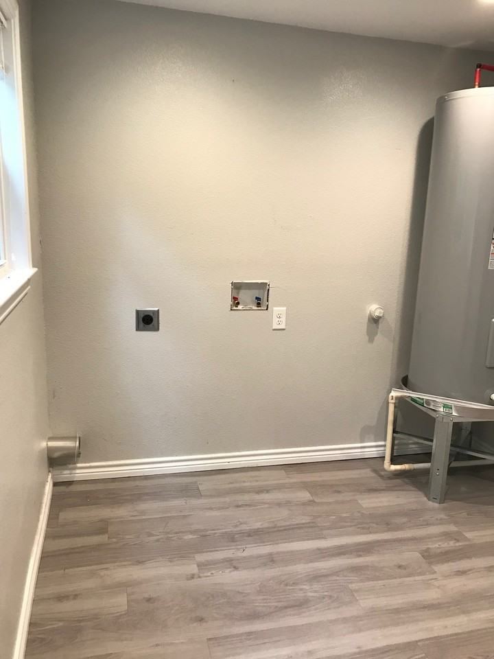 1113 Big Rock St #1 - Photo 5 of 7