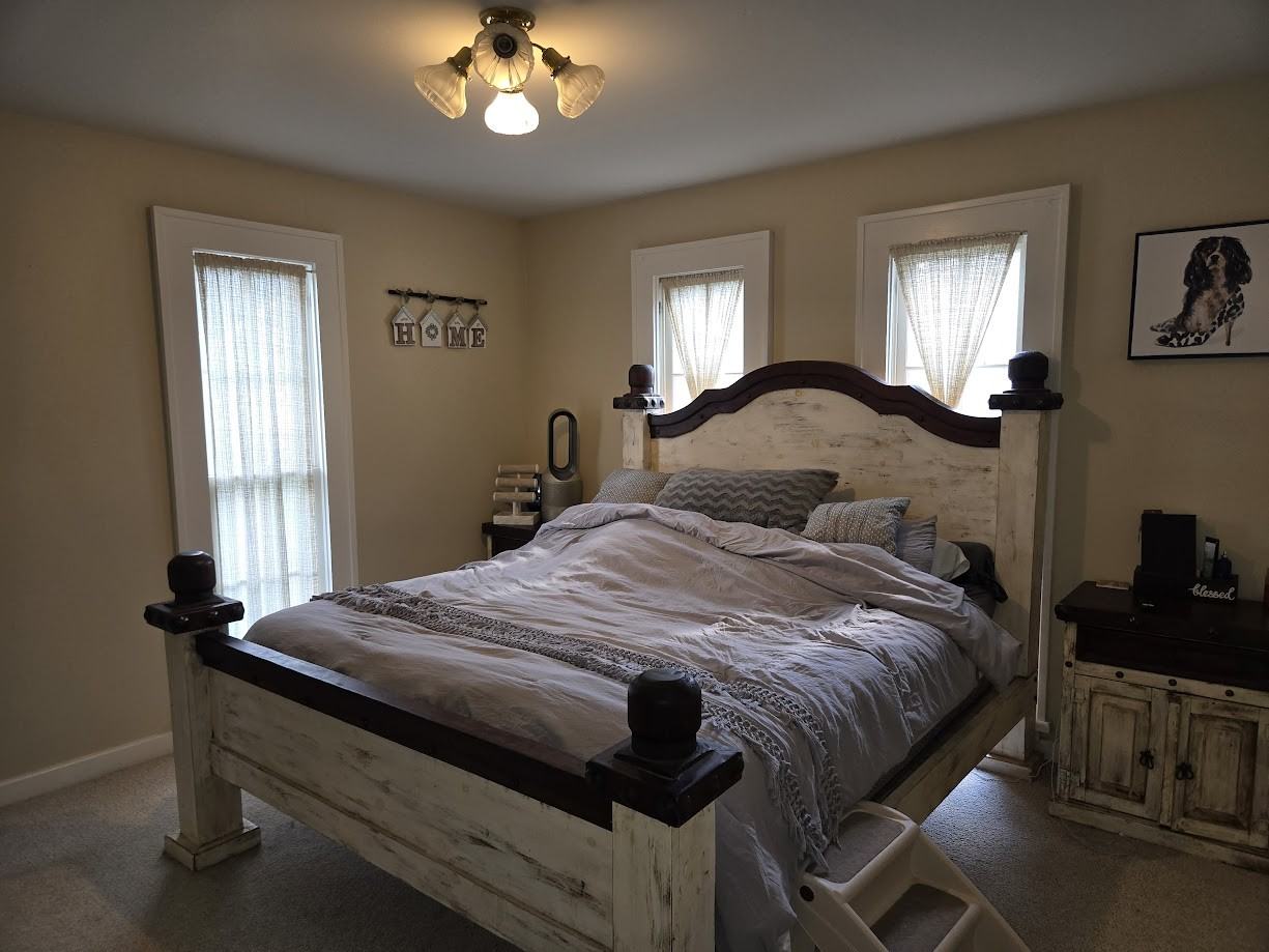 316 E 7th St #1 - Photo 6 of 9