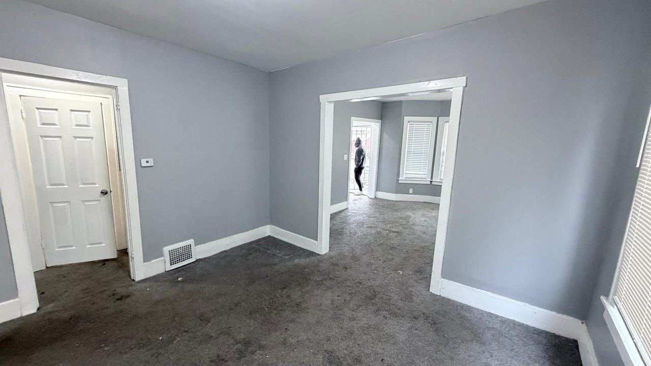 4667 Beniteau St #1 - Photo 2 of 11