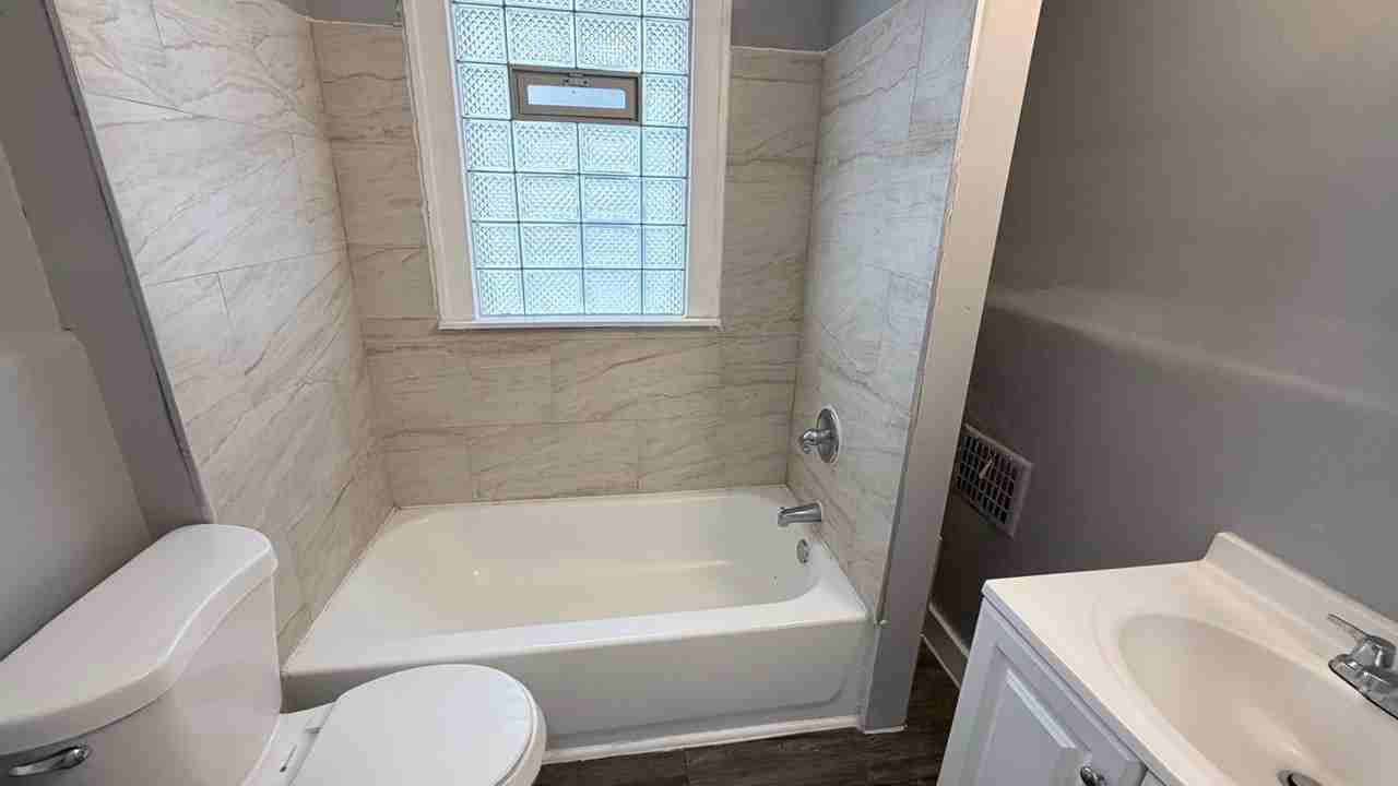 4667 Beniteau St #1 - Photo 4 of 11