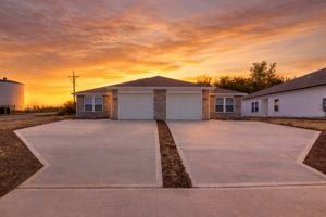 featured image of 1504 Park Ave #B