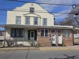 featured image of 281 E Main St #3