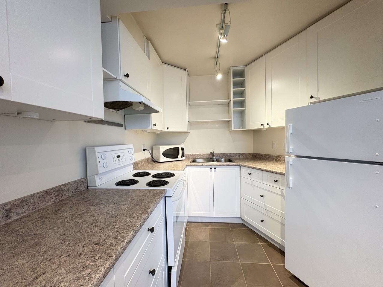 4691 West 10th Ave #1 - Photo 2 of 9