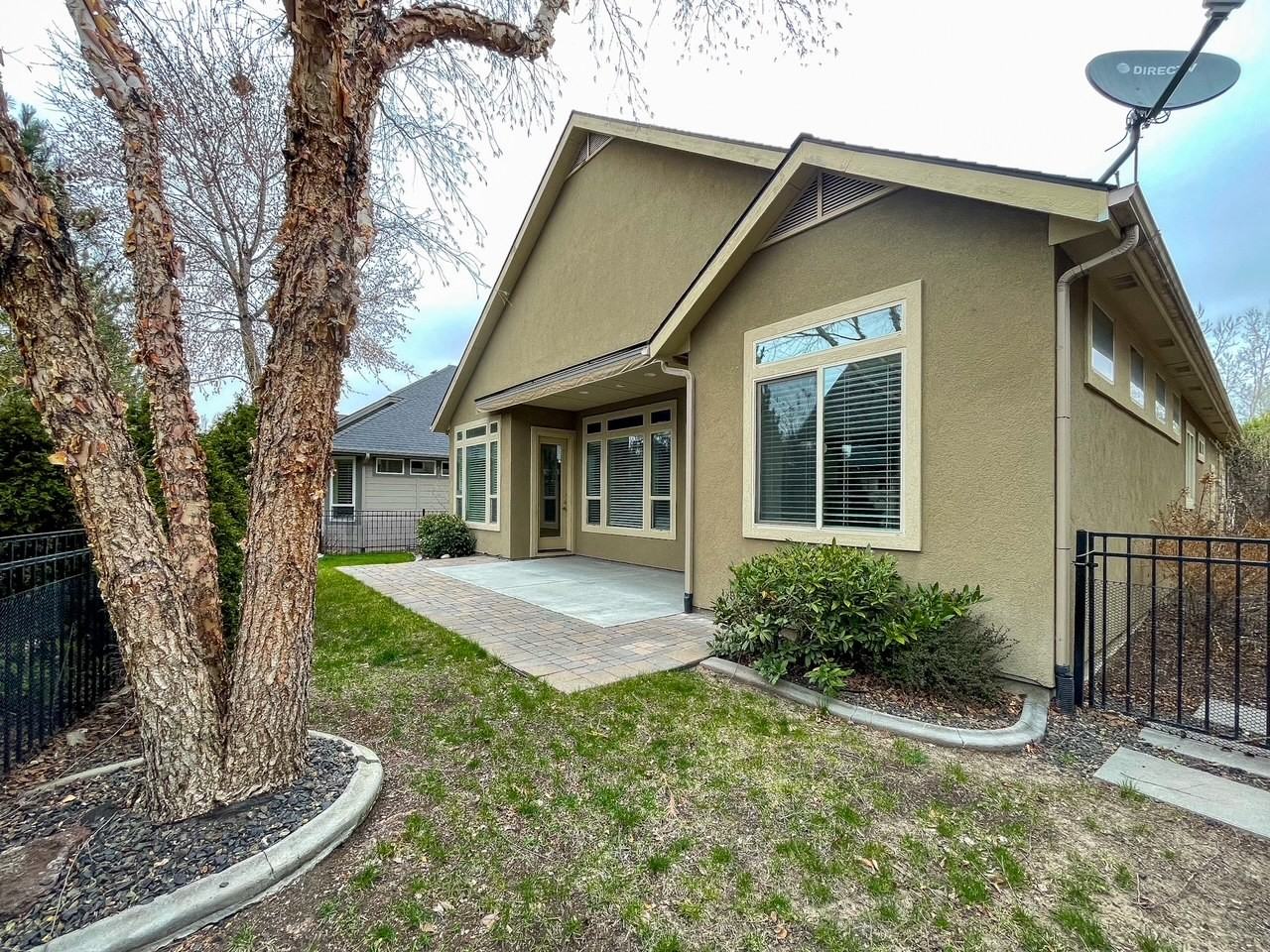 307 E Grove Creek Ln #1 - Photo 4 of 48