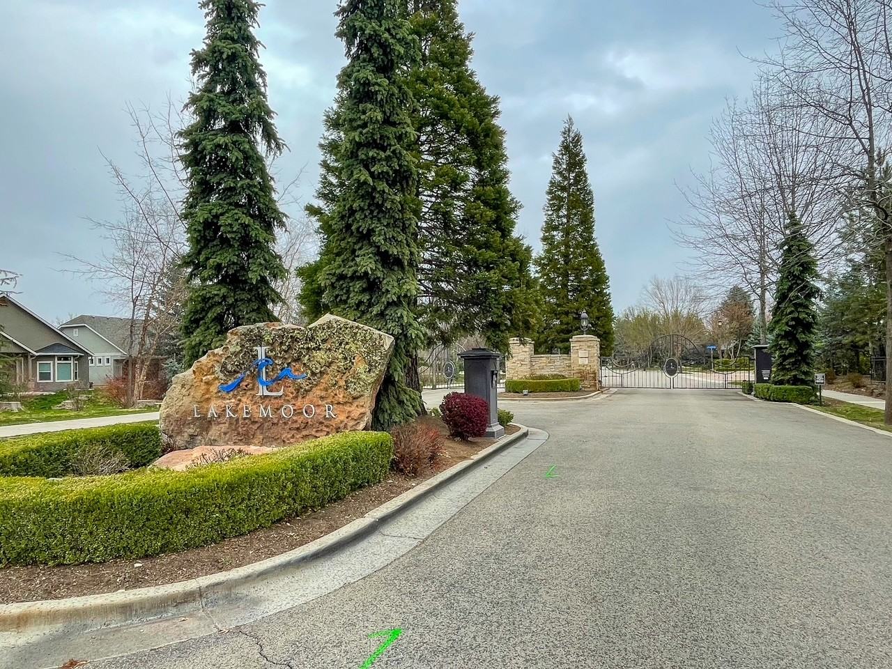 307 E Grove Creek Ln #1 - Photo 6 of 48