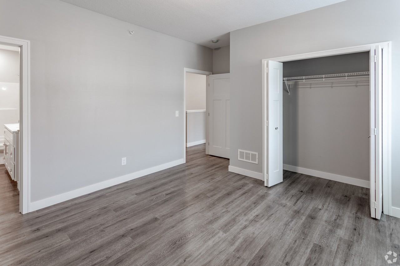 504 Stone Haven Dr Ne #504 - Photo 7 of 14