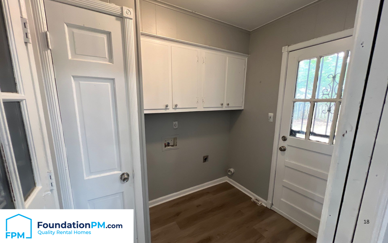 3295 E Foxburrow Cir #1 - Photo 7 of 17