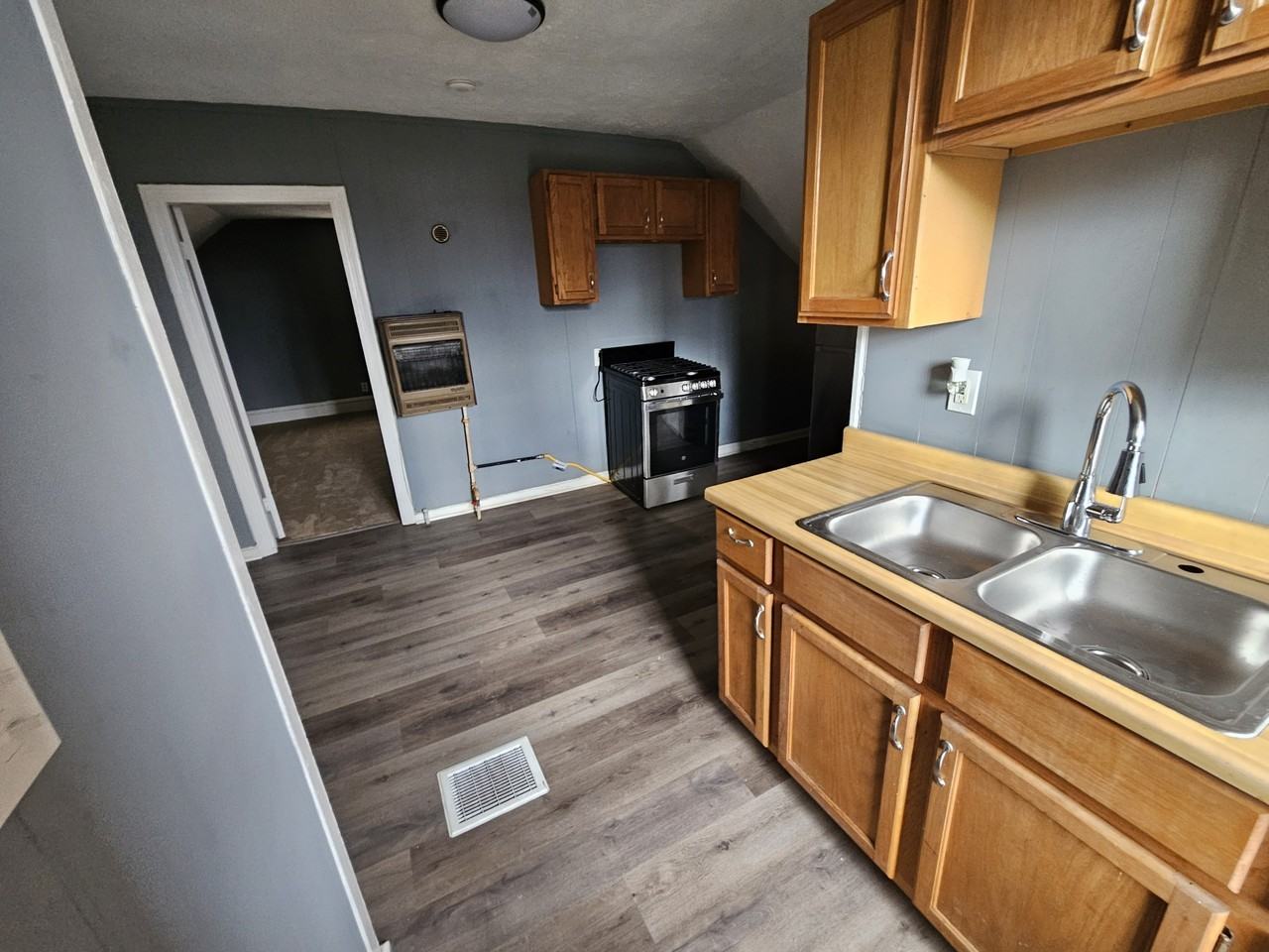 7040 Roy Avenue - Back House - Up - Photo 2 of 10