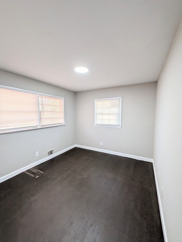 905 Cone Rd #1 - Photo 6 of 13