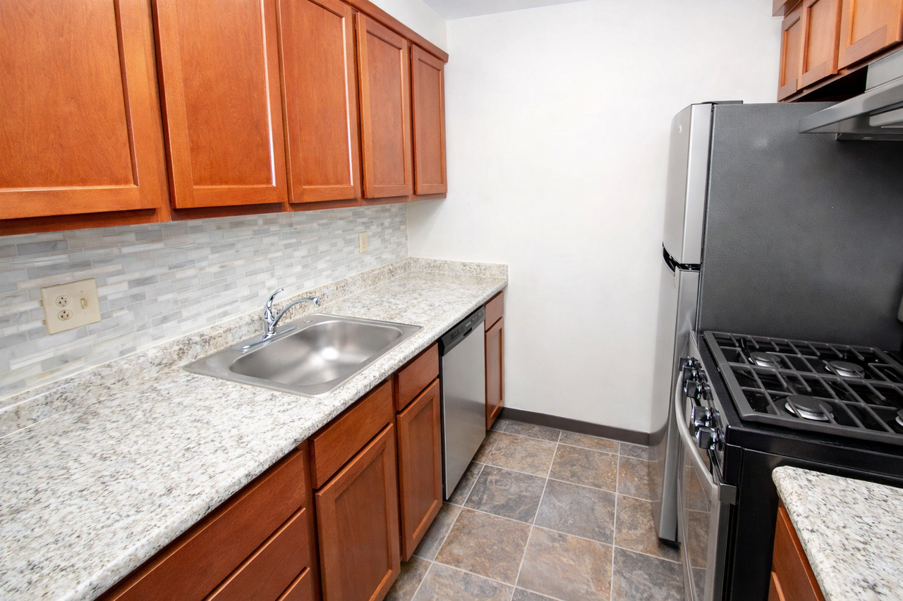 5560 LIBRARY ROADAPARTMENT 301 #5560-301 - Photo 2 of 8