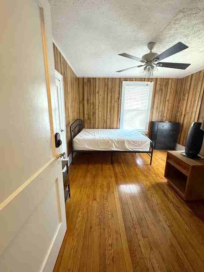 1209 Windsor Ave #3 - Photo 2 of 15