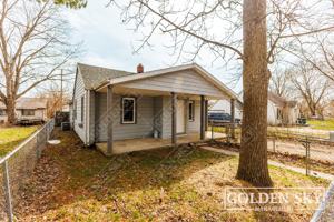 featured image of 2904 S Pershing Dr #1