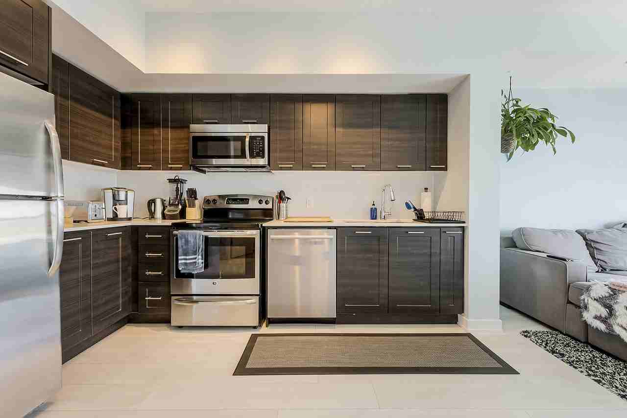 2212 Condominium #1010 - Photo 2 of 14