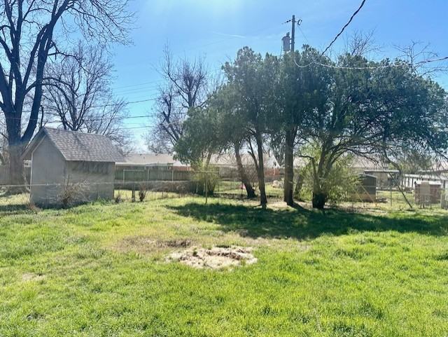 715 W Wood St #105 - Photo 5 of 14