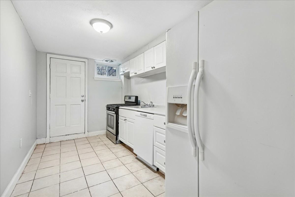 3914 Erdman Ave #1 - Photo 3 of 21