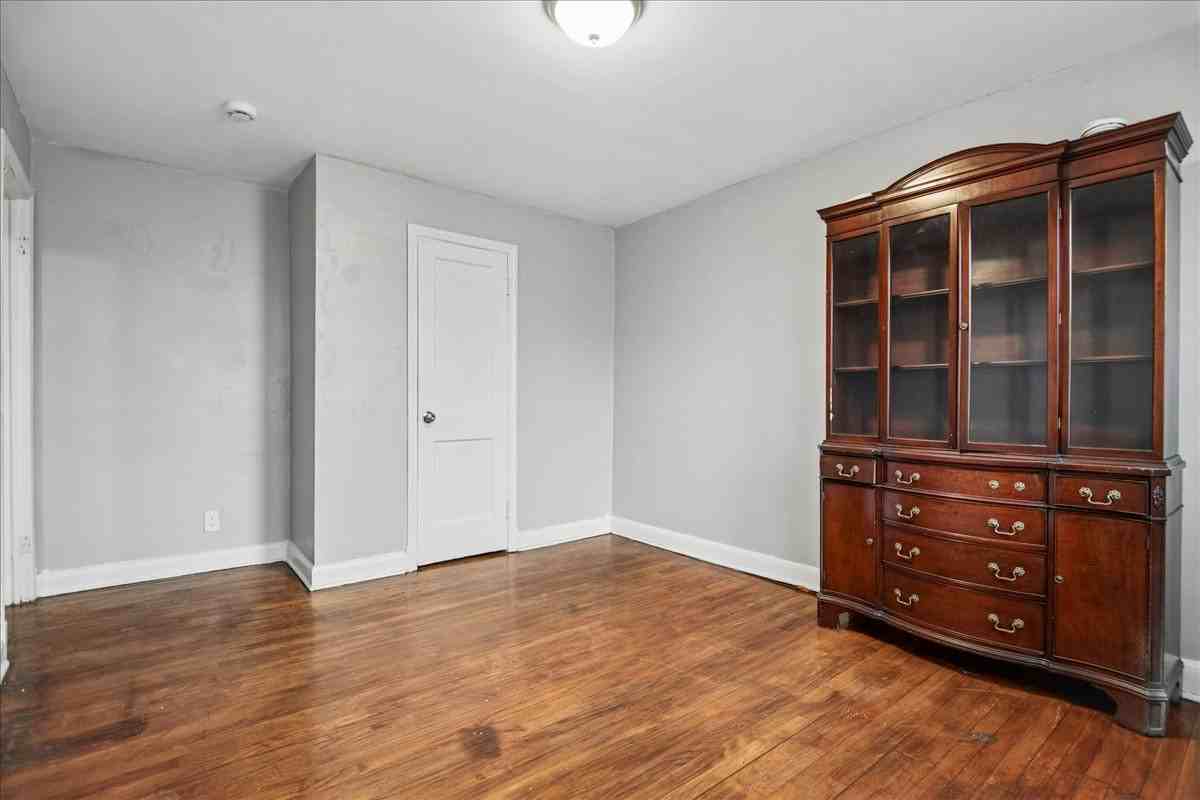 3914 Erdman Ave #1 - Photo 7 of 21