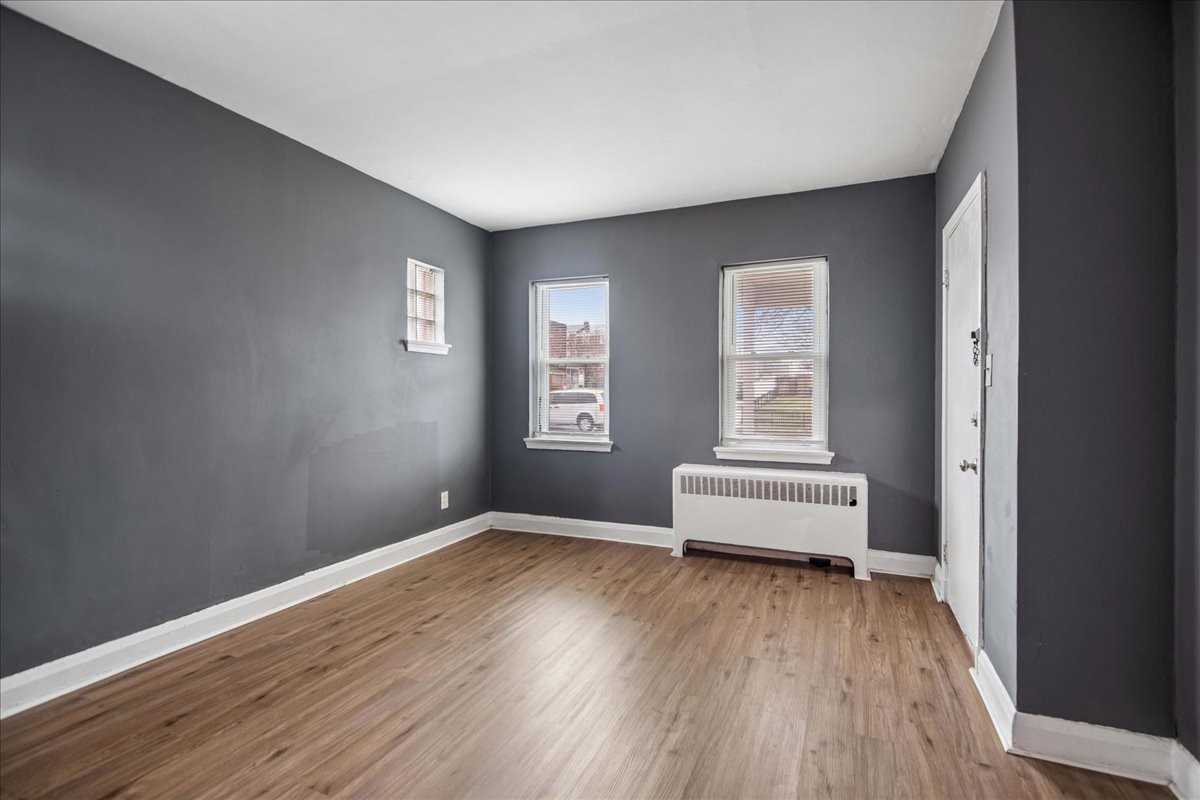 1401 N Potomac St #1 - Photo 3 of 21