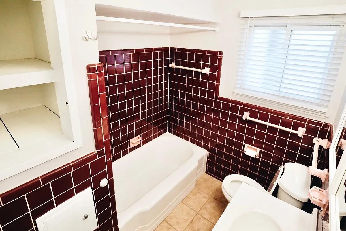 22000 Gardner St #1 - Photo 5 of 10