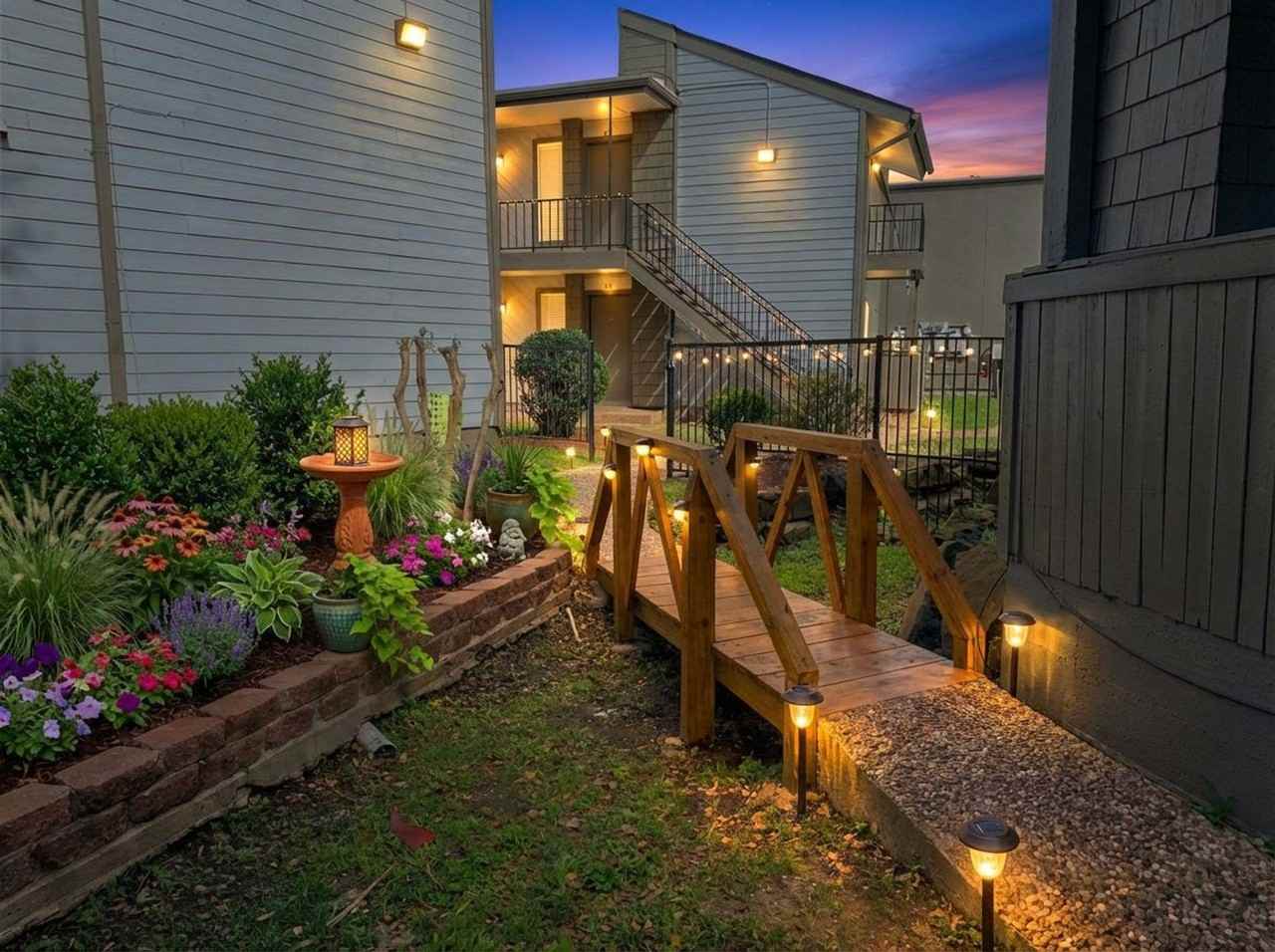 Leaf Hollow Apartments & Townhomes - Photo 7 of 50