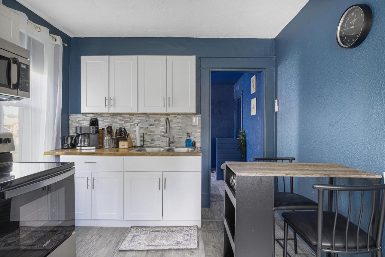 820 Florida AvenueUnit 2 #2 - Photo 3 of 26