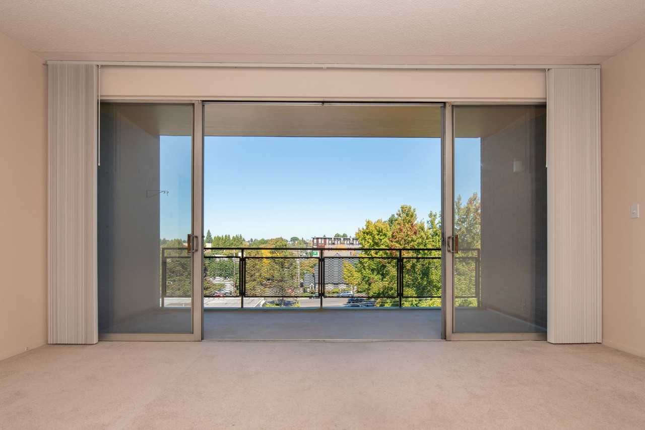 Hollywood Towne House - Photo 2 of 50