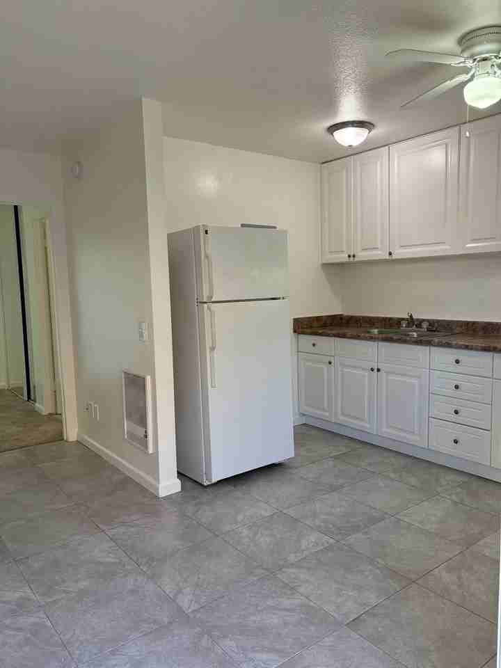 2117 Elden Ave #2117-17 - Photo 4 of 15