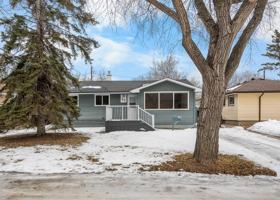 featured image of 92 Flamingo Cres #1