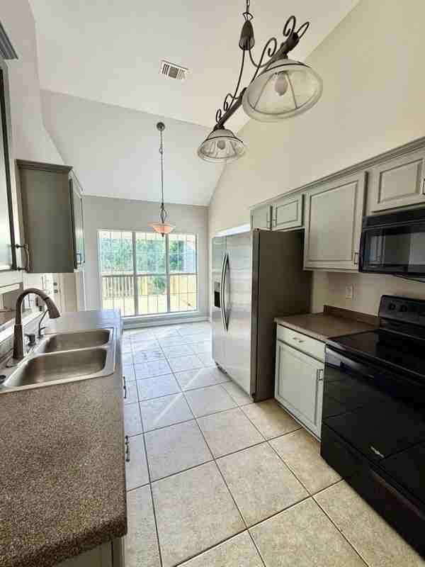 81 Lake Front Dr #1 - Photo 5 of 22