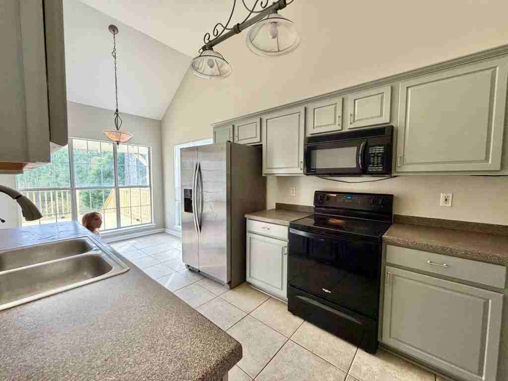 81 Lake Front Dr #1 - Photo 6 of 22