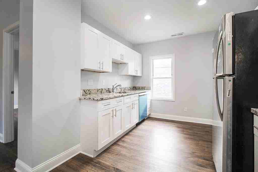 1621 Mentor Ave #4 - Photo 3 of 13