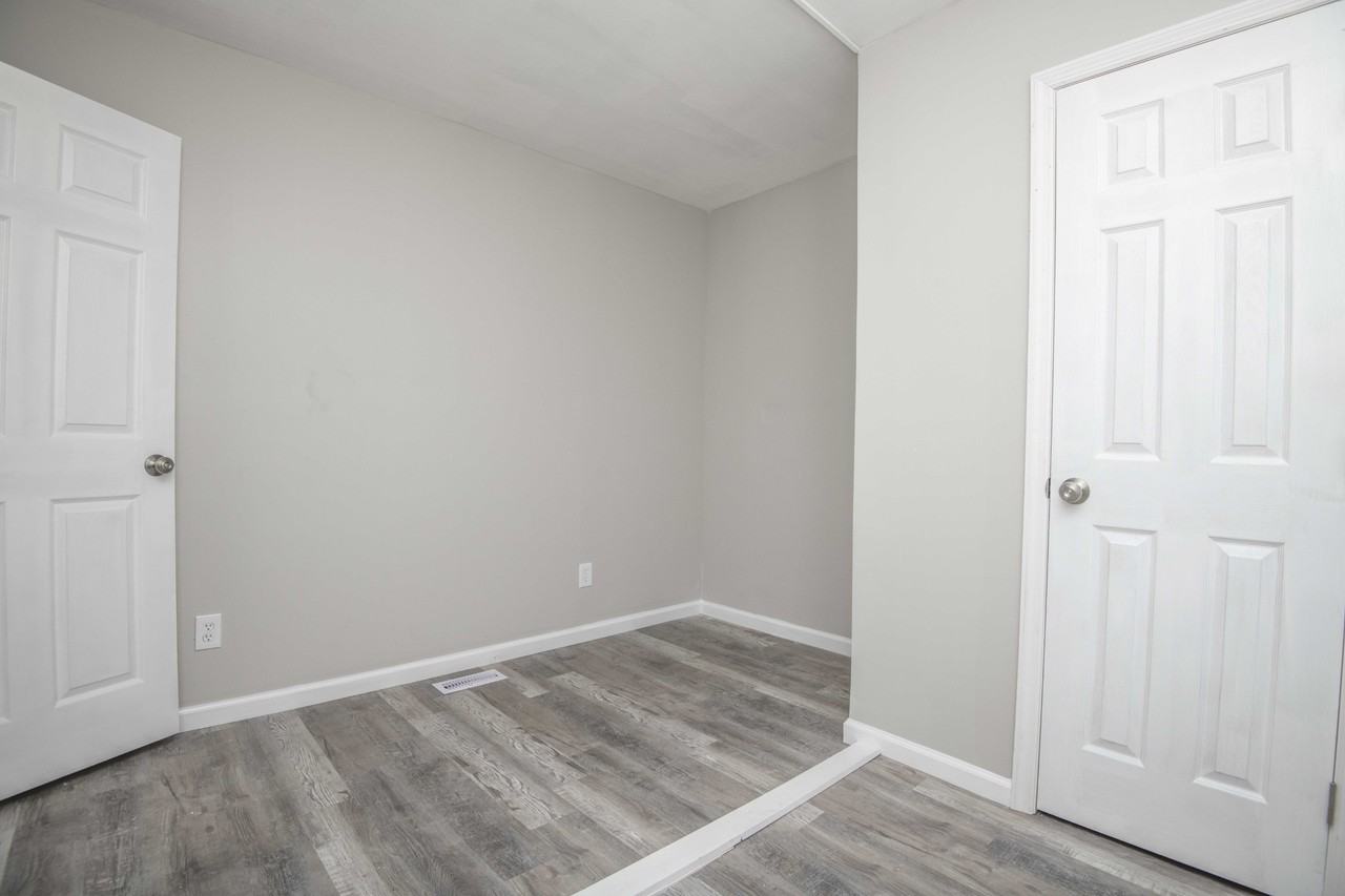 912 Hotel Ave #2 - Photo 2 of 24