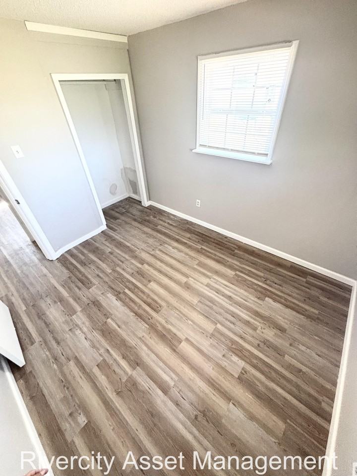 380 Elder Rd #1 - Photo 6 of 8