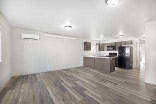 E Gample Ave #4 - Photo 1 of 1