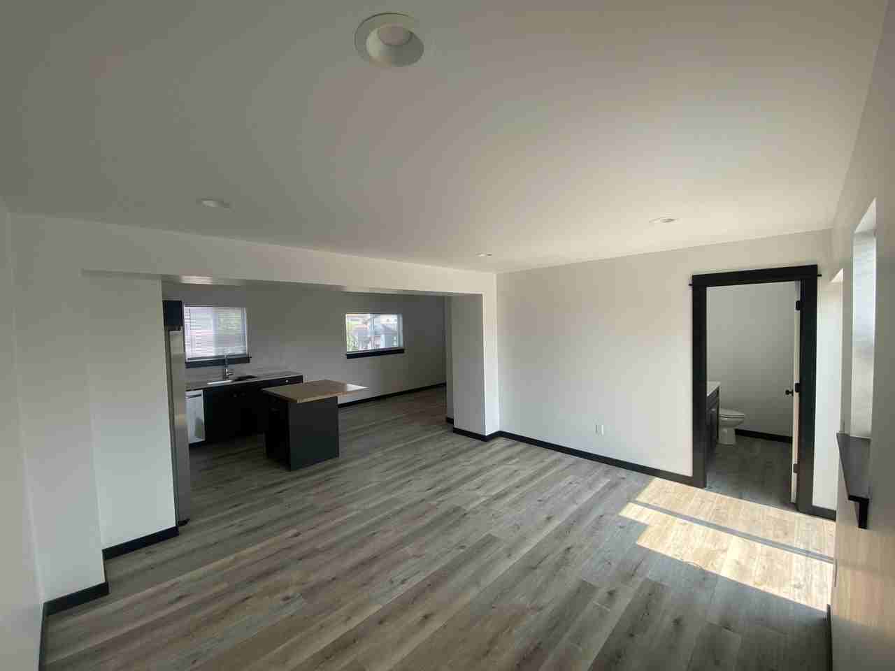 2979 Fen Way #B - Photo 6 of 17