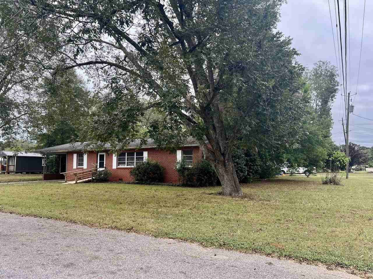 107 S Metcalf St - Photo 2 of 2