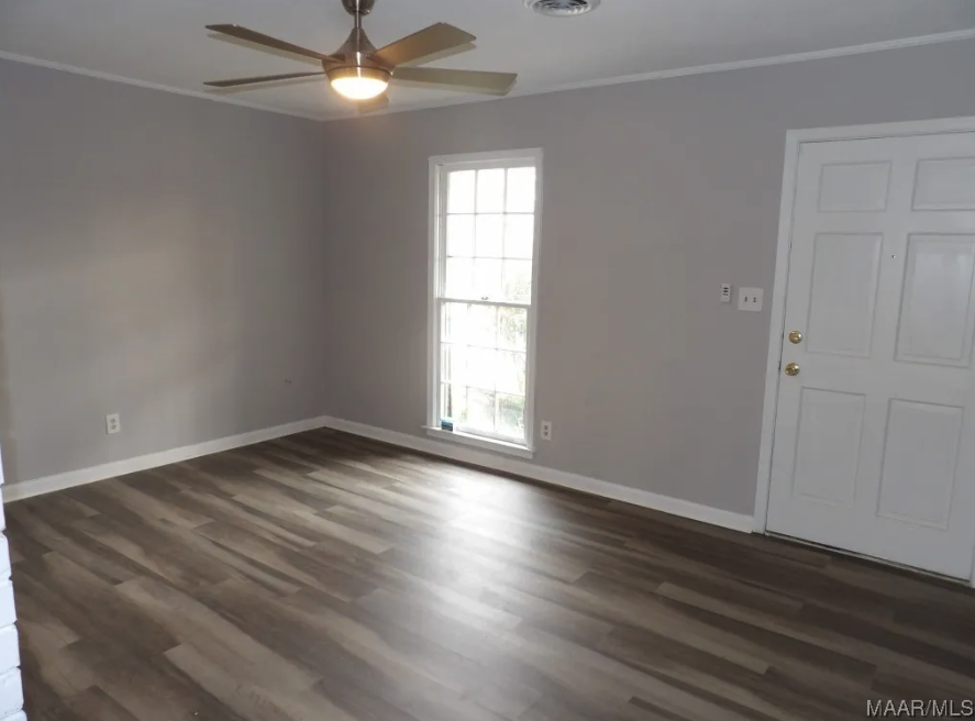 441 Mulligan Dr #1 - Photo 3 of 11