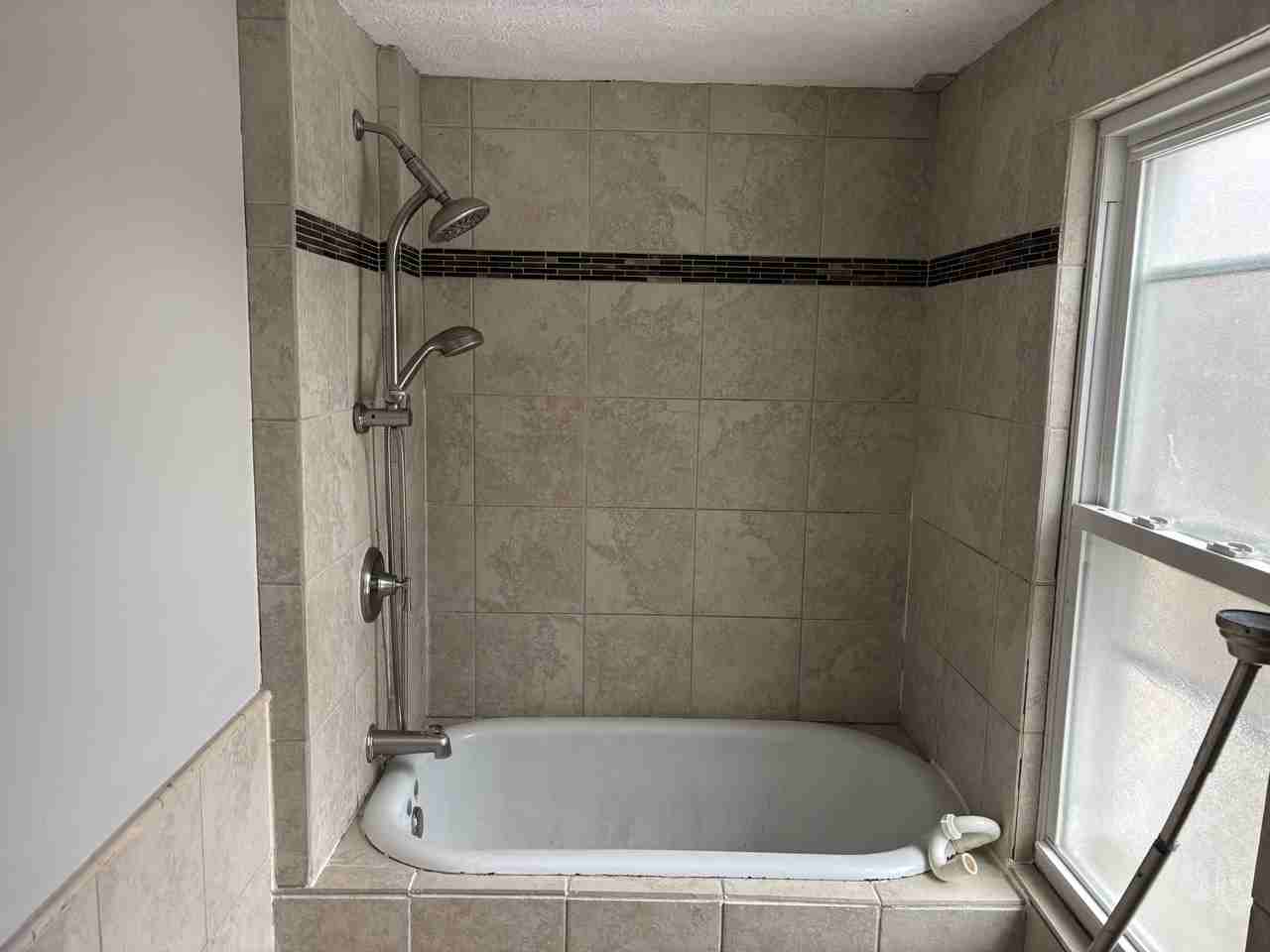 525 Pike Ave Sw #1 - Photo 3 of 8