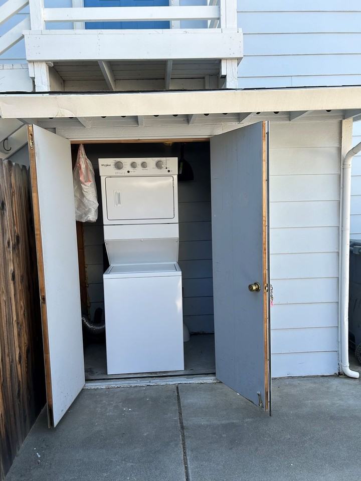 204 Toyon Ln #1 - Photo 5 of 11