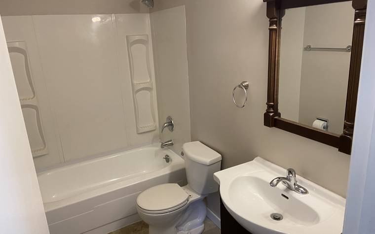 60 Carleton Dr #MAIN - Photo 6 of 10